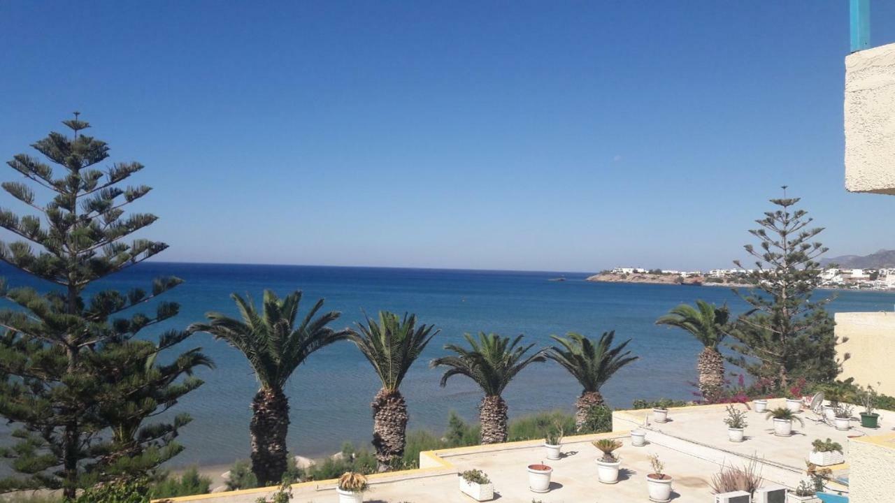 Blue Ocean Apartments Makrýgialos 외부 사진